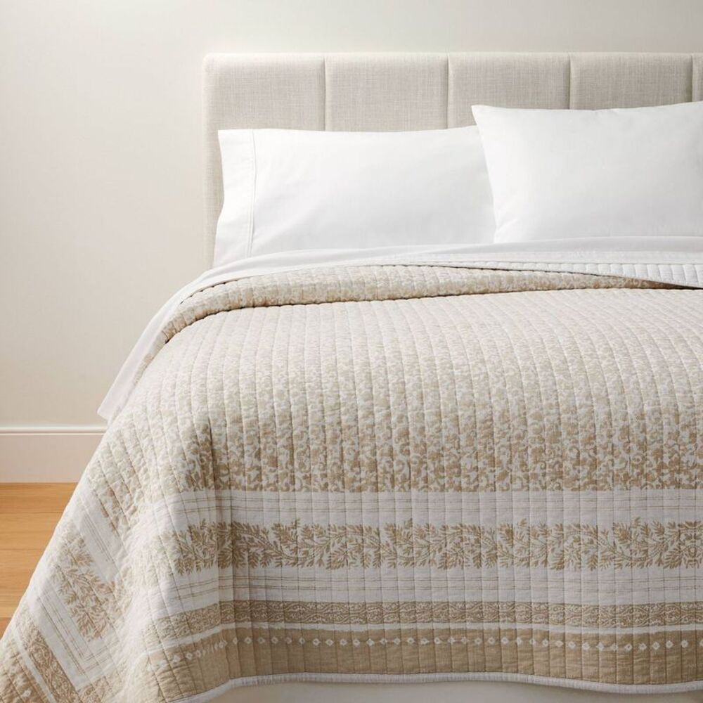 Full/Queen Wood Block Print Quilt - White/Beige Floral Studio McGee
